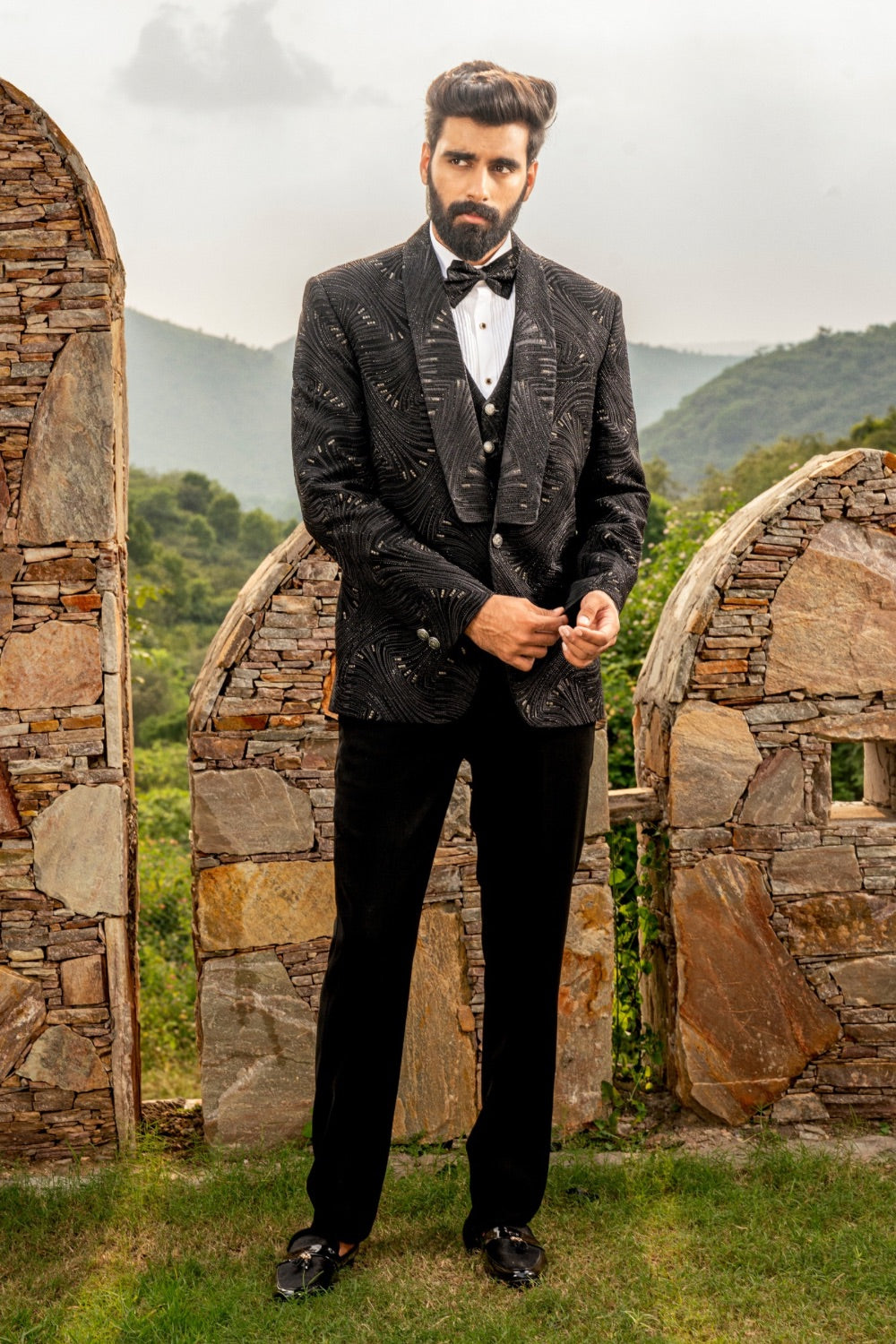 Black Five Piece Suiting Tuxedo With Thread And Pearl Work