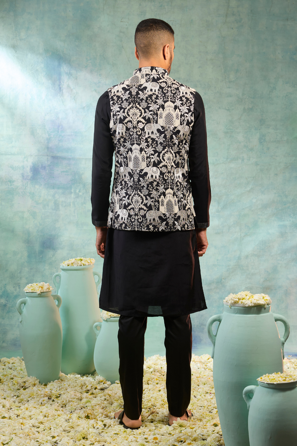 Black Silk Kurta Set With White Thread And Animal Work