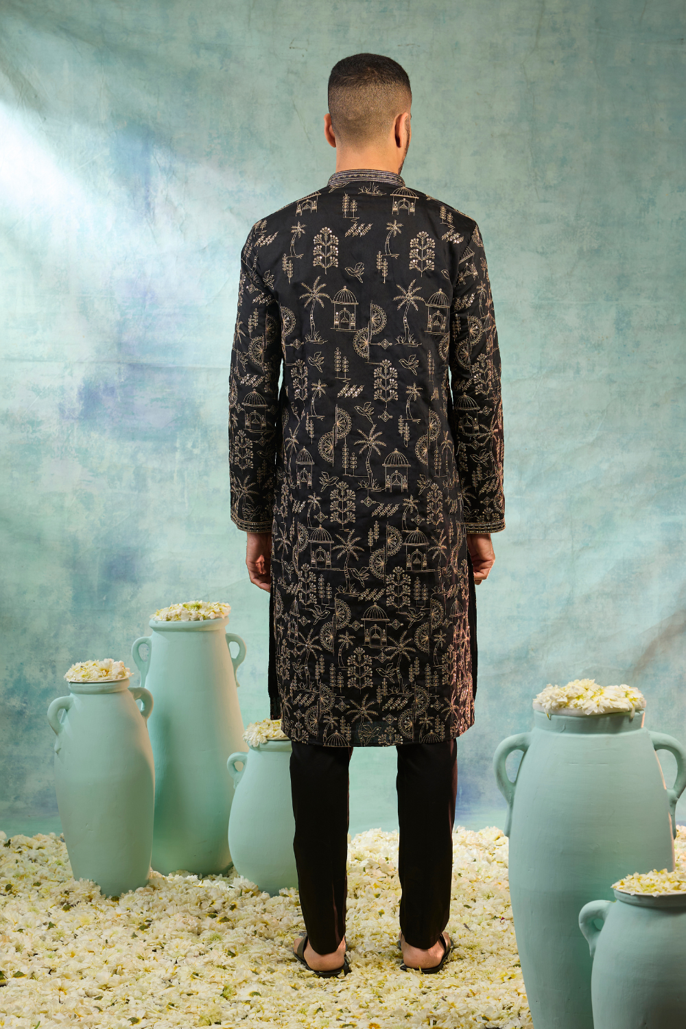 Black Silk Kurta Set With Golden Thread Work