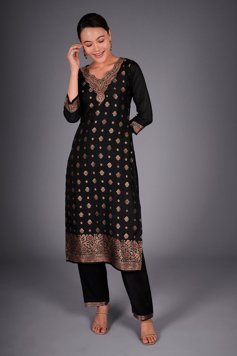 Black Banarasi Kurta Set with Buti Embroidery