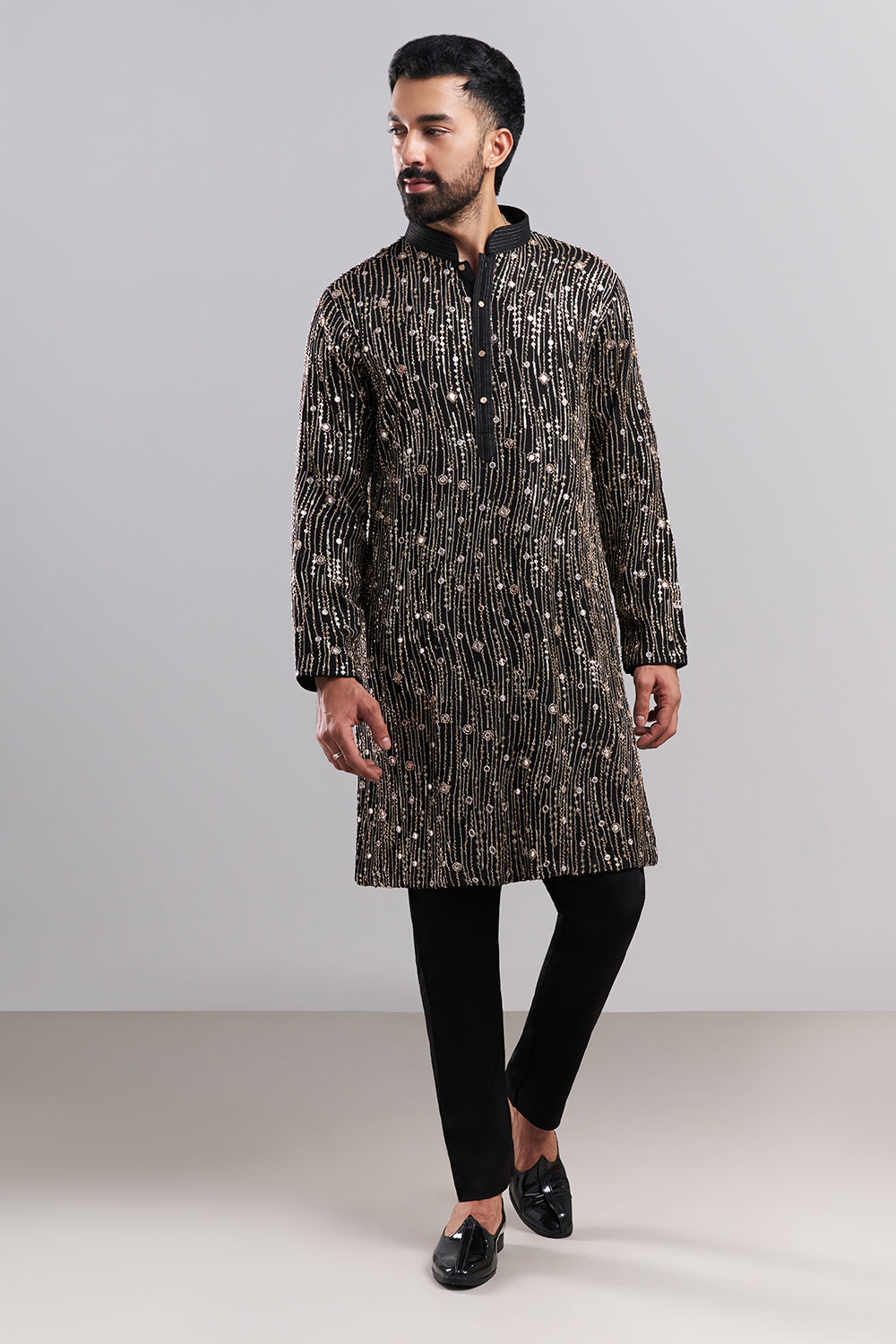 Black Chiffon Men's Kurta Set With Cascading Embellishments