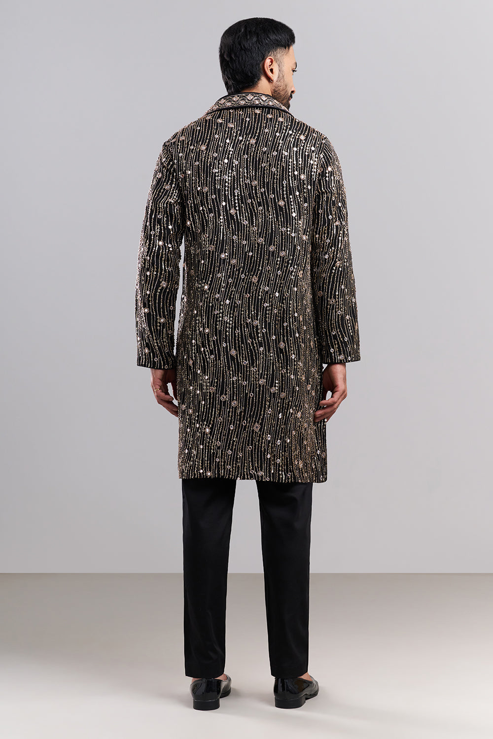 Black Chiffon Men's Kurta Set With Cascading Embellishments