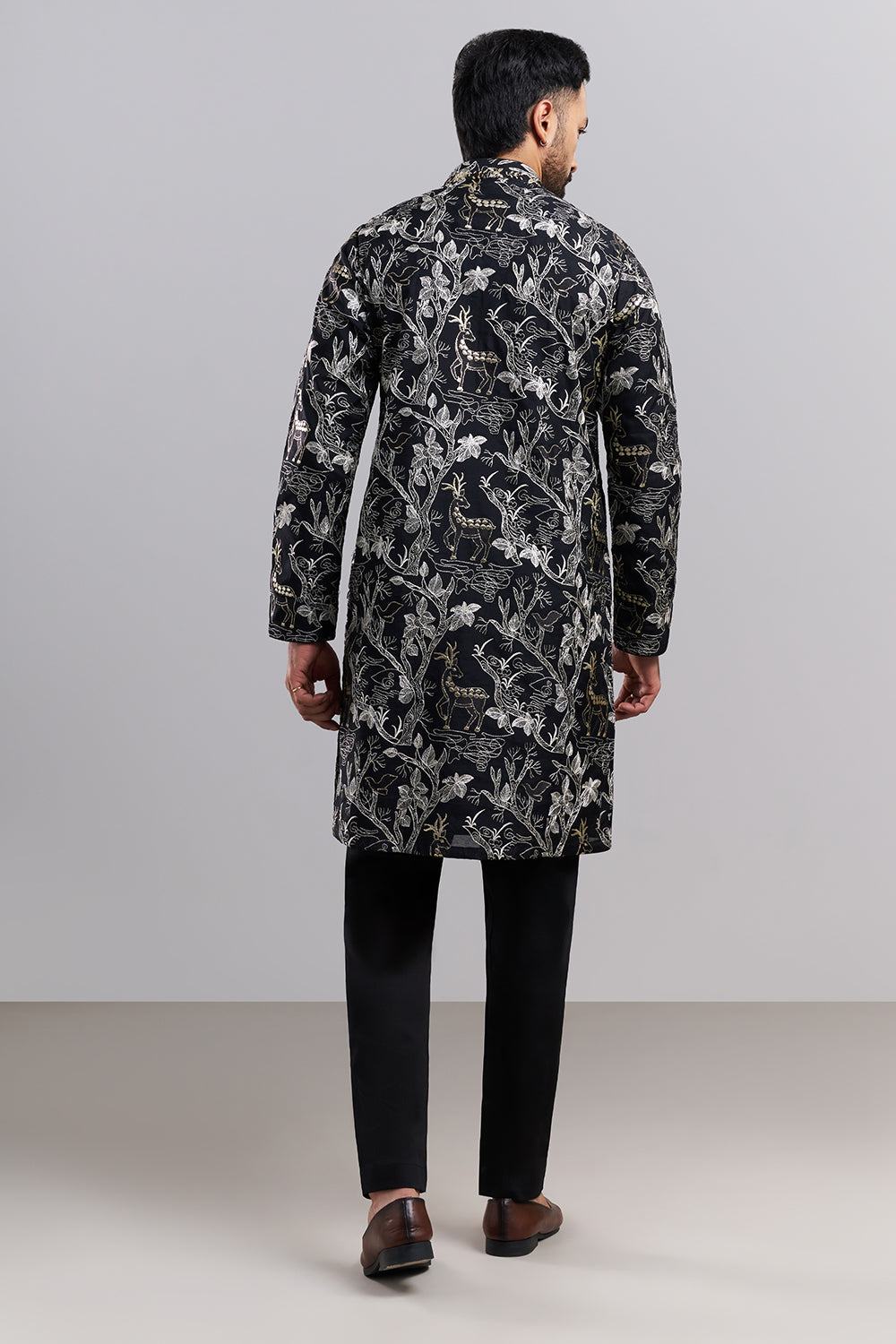 Black Cotton Men's Kurta Set with Nature-Inspired Motifs