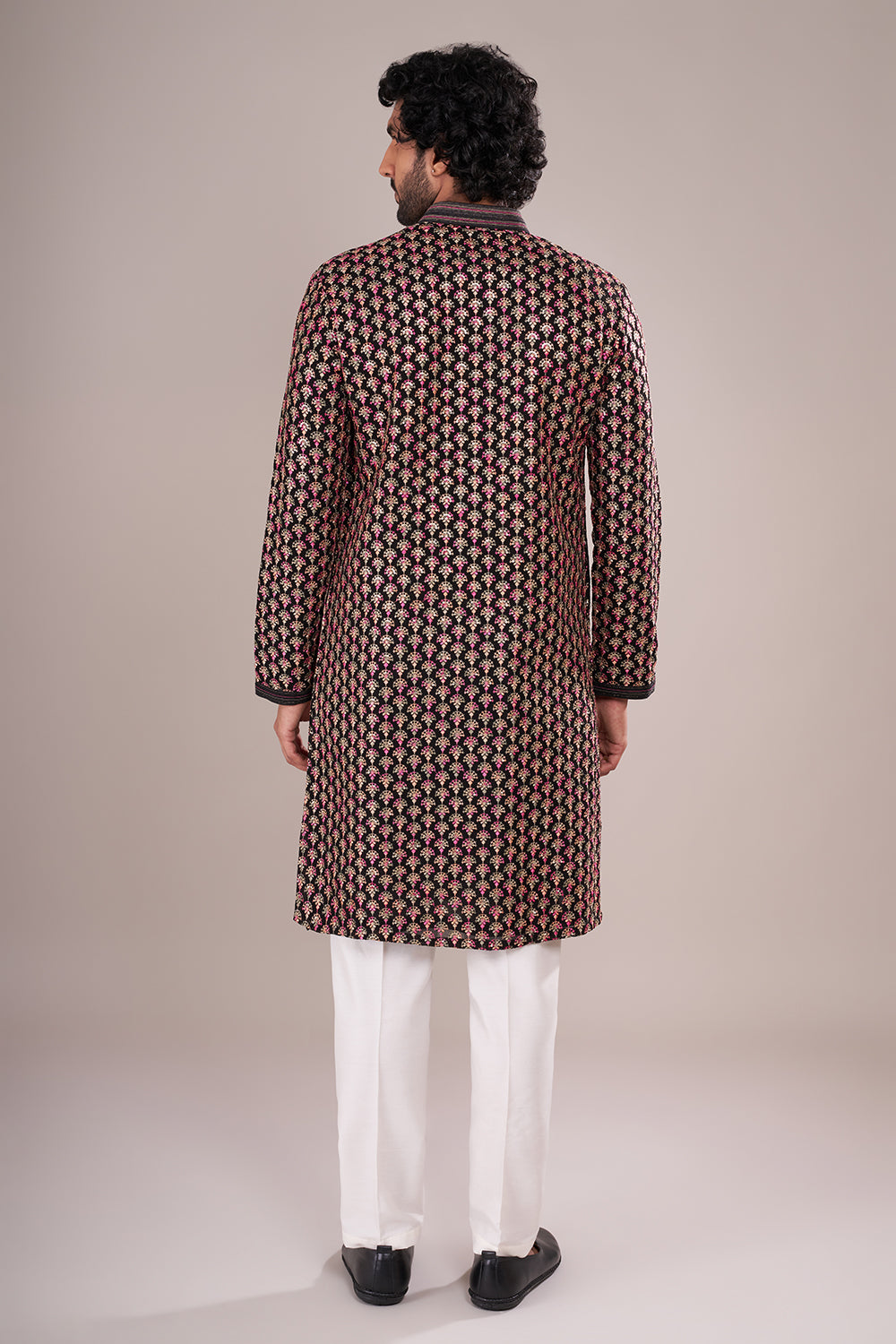 Black Silk Blend Men's Kurta Set with Floral Work