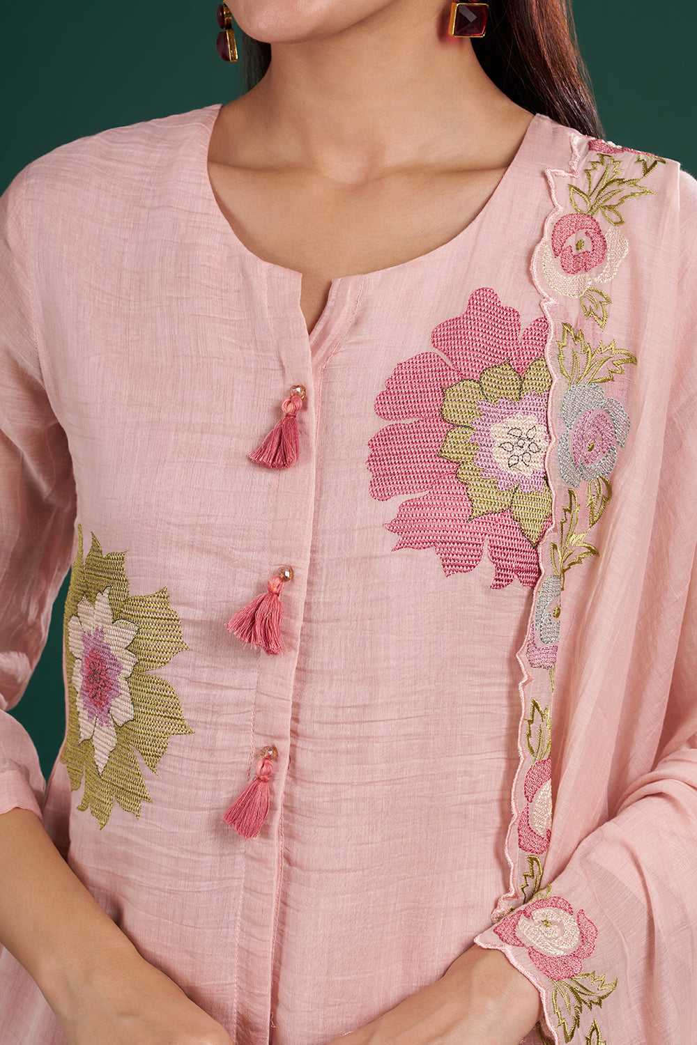 Blush Pink Muslin Kurta Set with Floral Thread Embroidery