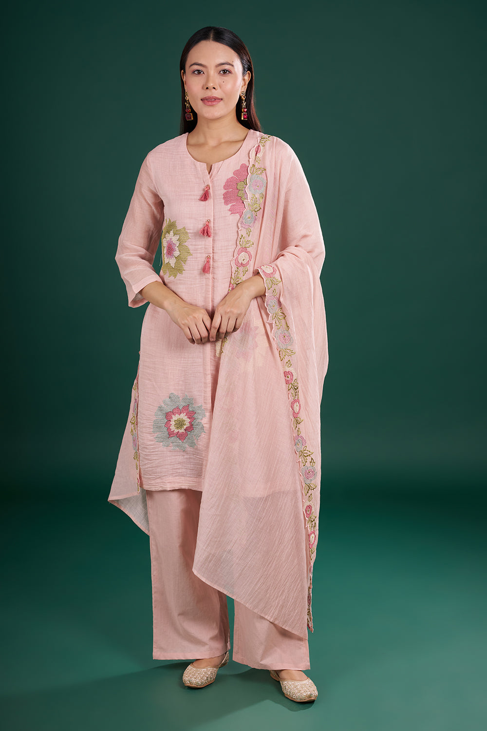 Blush Pink Muslin Kurta Set with Floral Thread Embroidery
