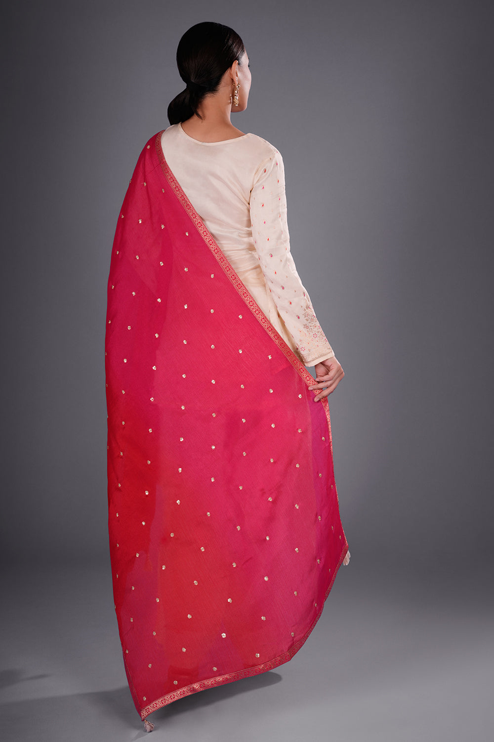 Cream Banarasi Kurta Set with Zari Embroidery