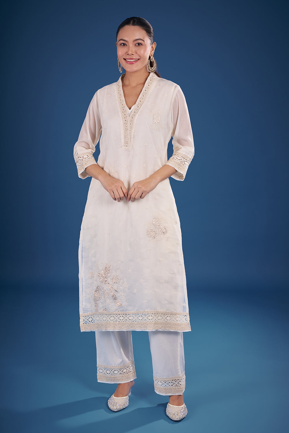 Cream Chanderi Kurta Set with Lace Embroidery