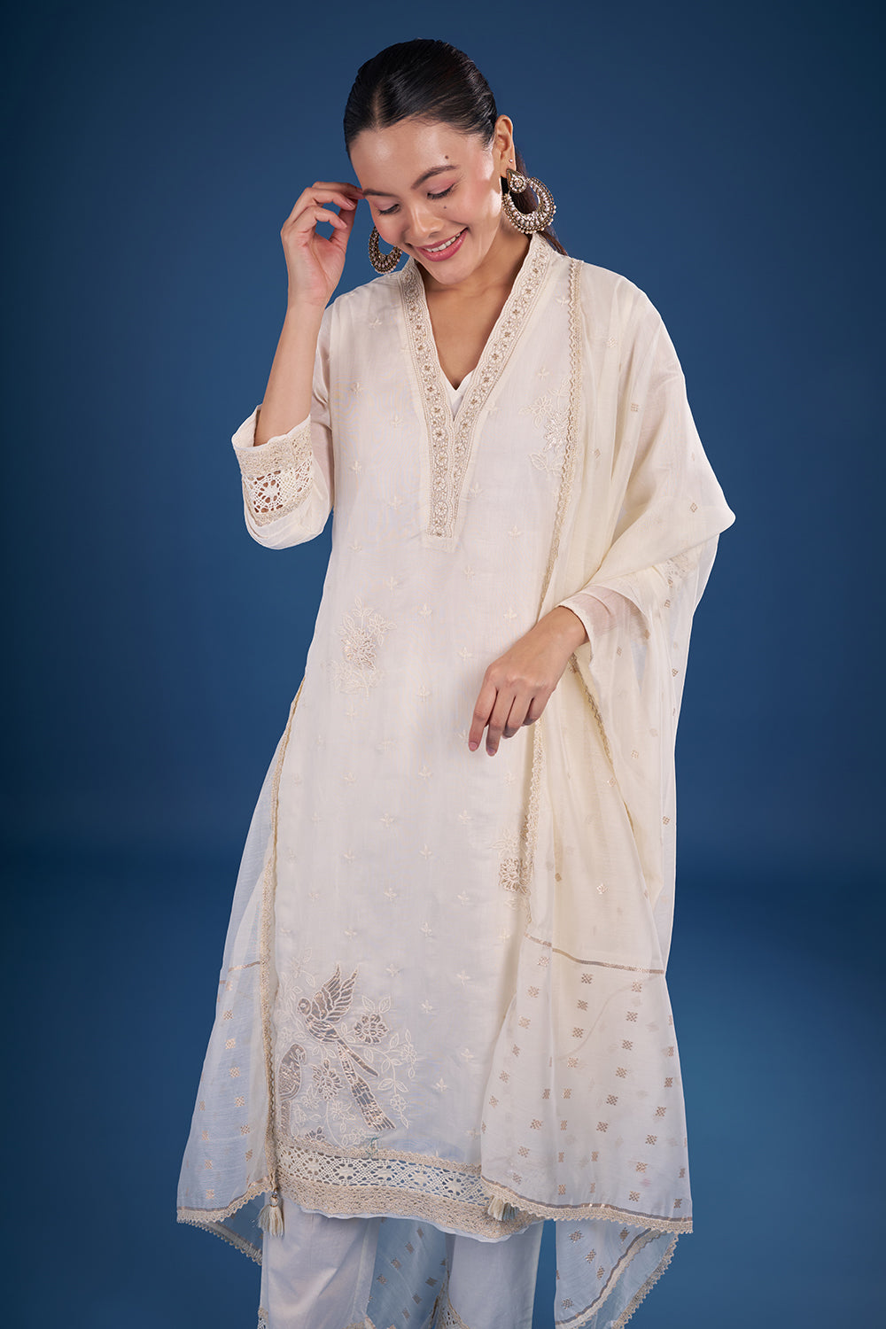Cream Chanderi Kurta Set with Lace Embroidery