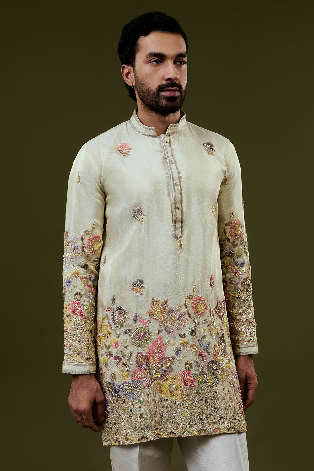 Cream Embroidered Kurta with Buti Accents