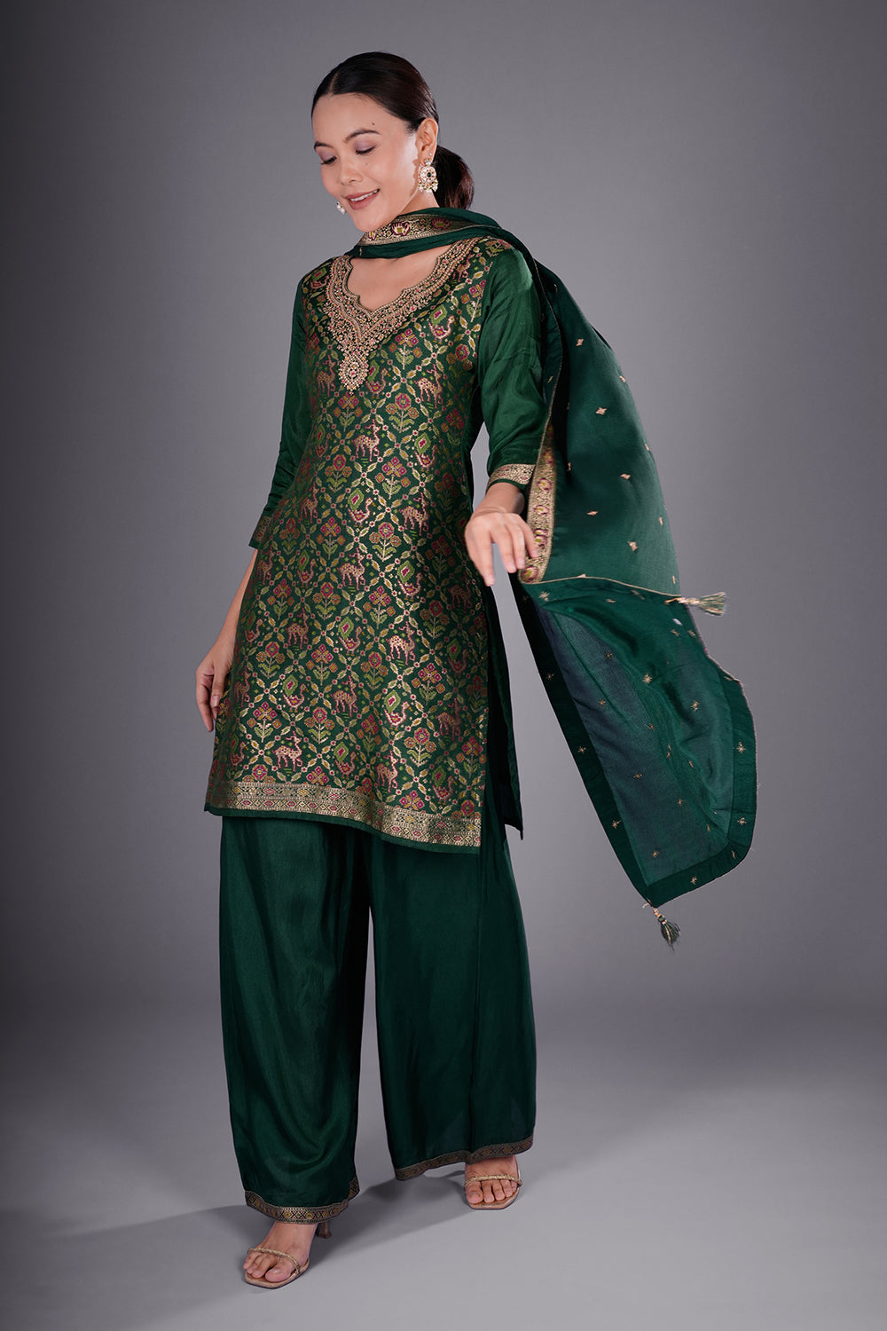 Emerald Green Pure Silk Banarasi Kurta Set with Resham Embroidery