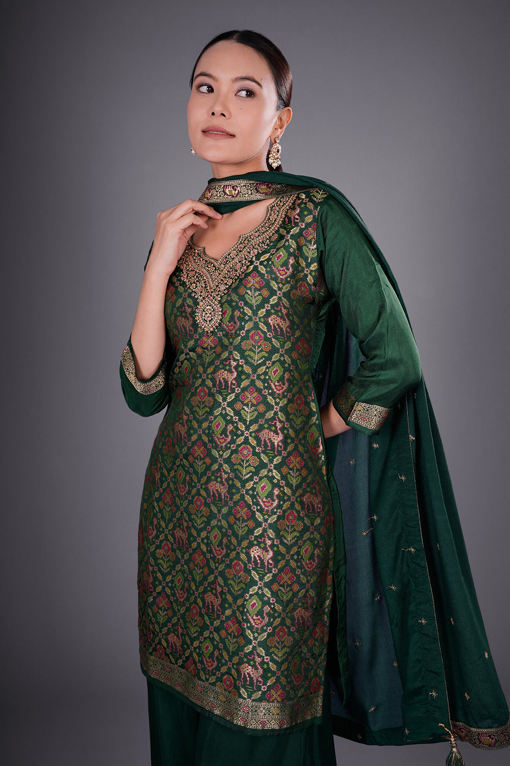 Emerald Green Pure Silk Banarasi Kurta Set with Resham Embroidery