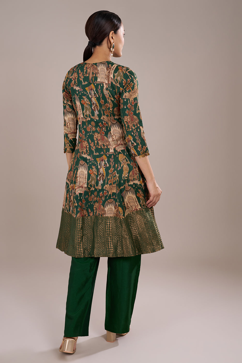 Emerald Green Silk Blend Printed Kurta Set with Zari Embroidery