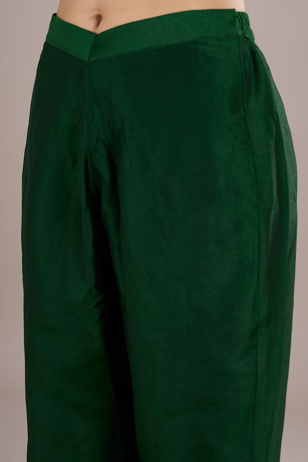 Emerald Green Silk Blend Printed Kurta Set with Zari Embroidery