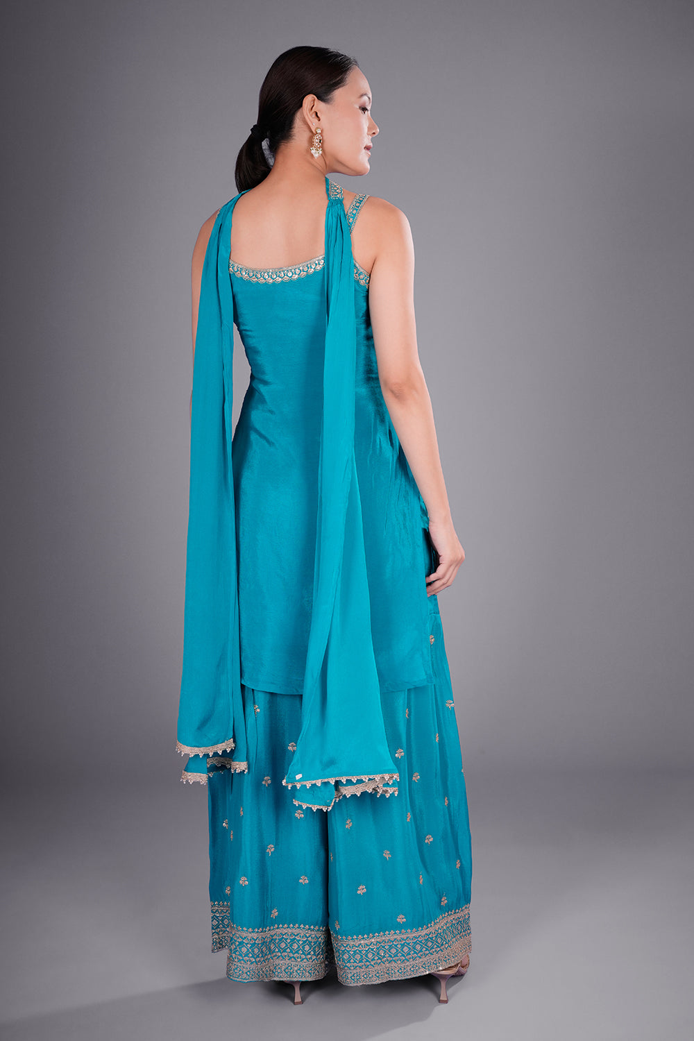 Firozi Crepe Kurta Set with Zari Embroidery