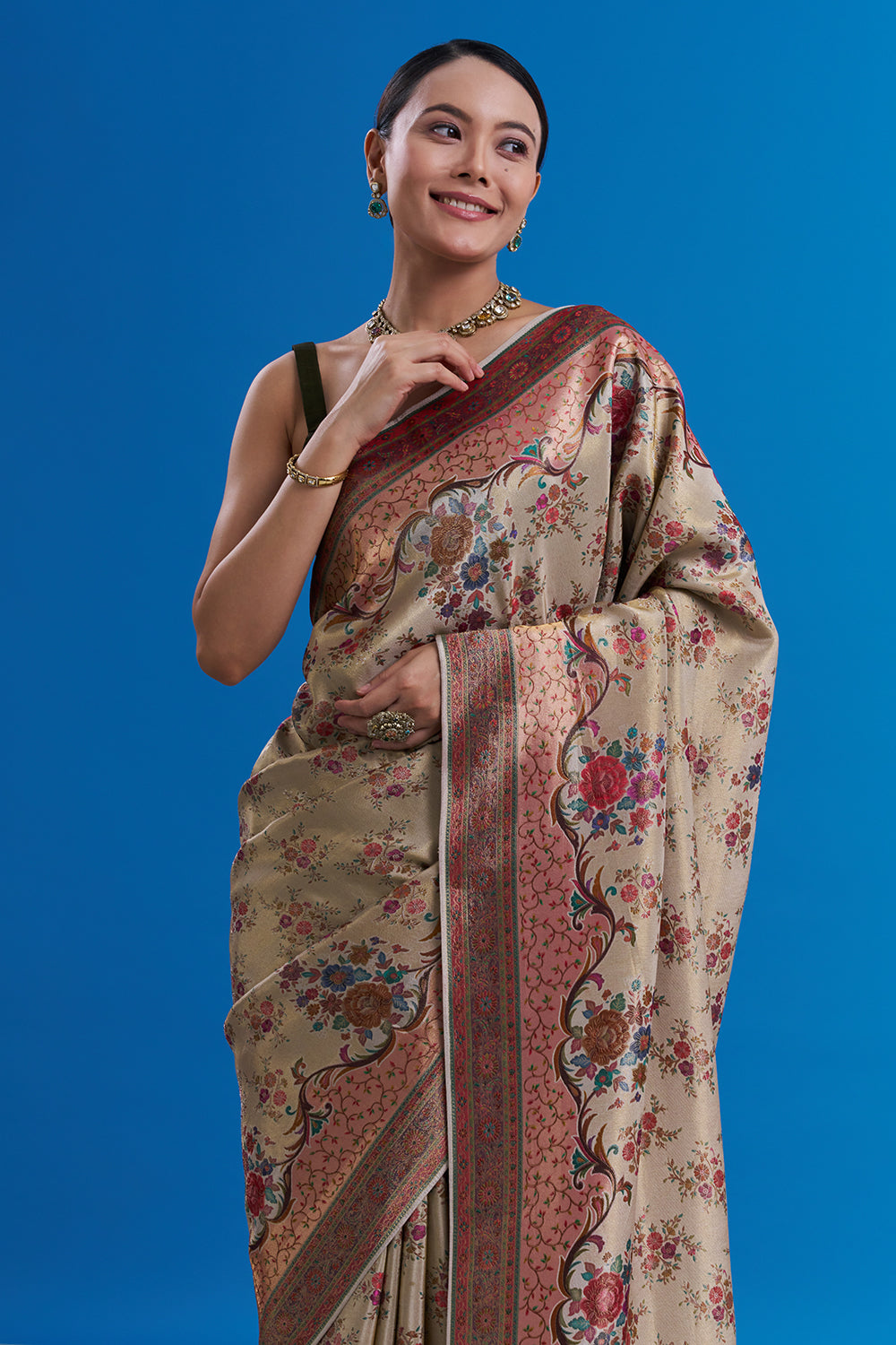 Ivory Banarasi Silk Saree with Floral Motifs And Unstitched Blouse