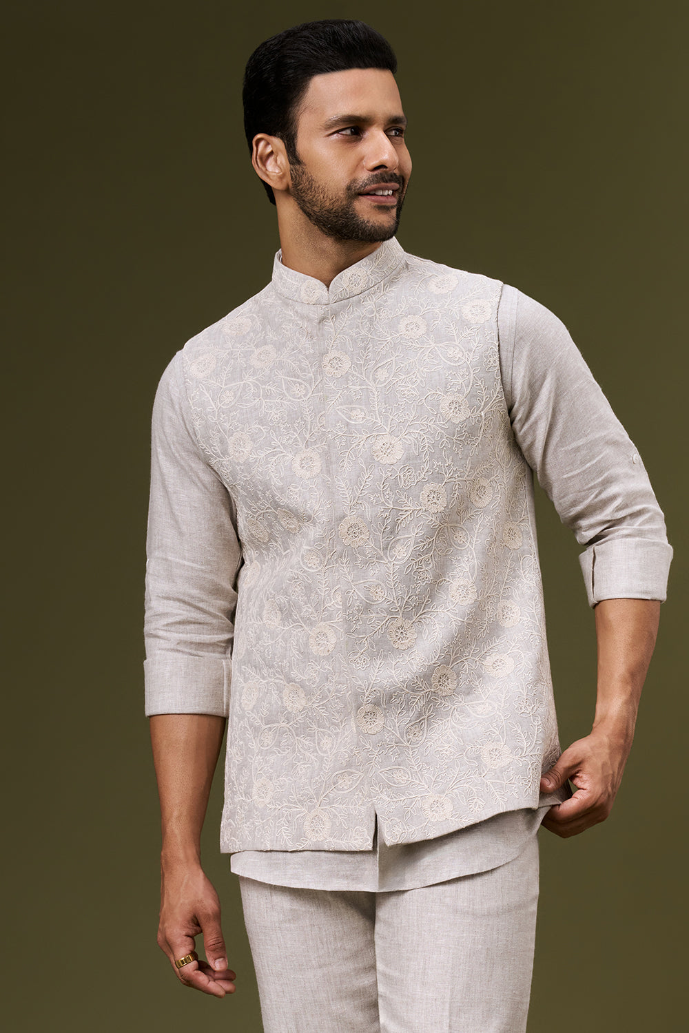 Ivory Beige Linen Floral Embroidered Bundi Set with Thread Work