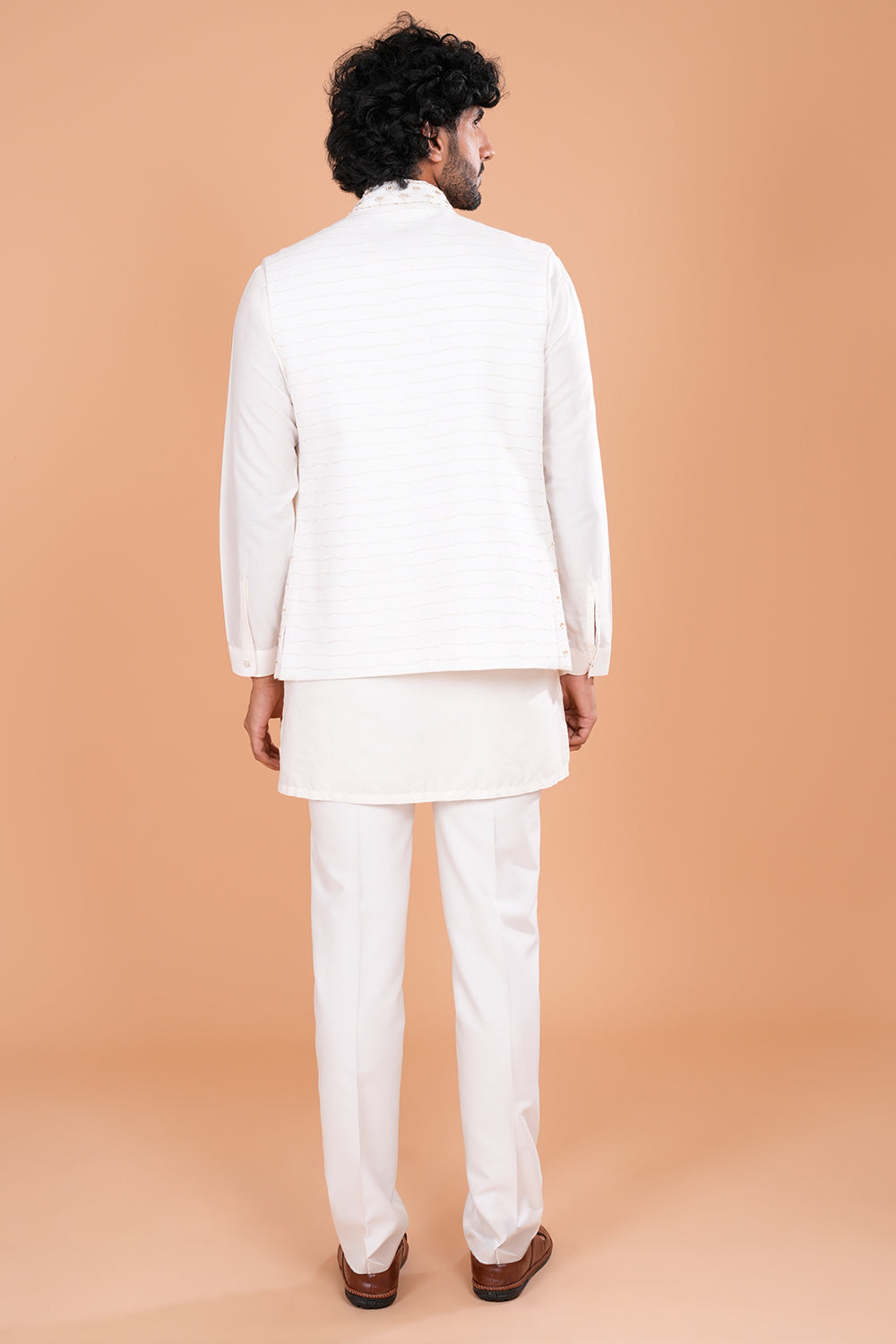 Ivory Embroidered Regal Men's Kurta Set