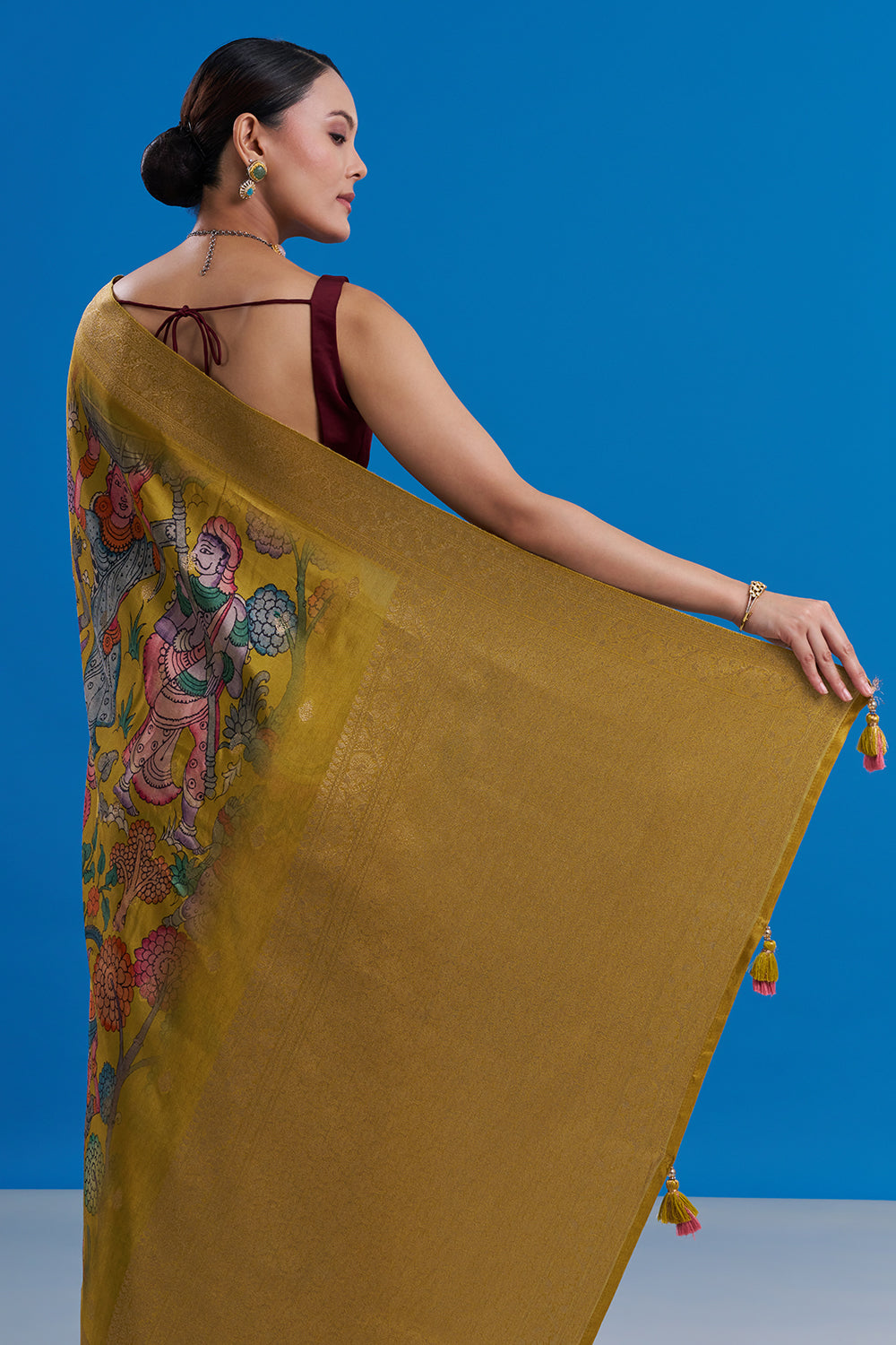 Mehendi Green Banarasi Geometrical Print Saree And Unstitched Blouse