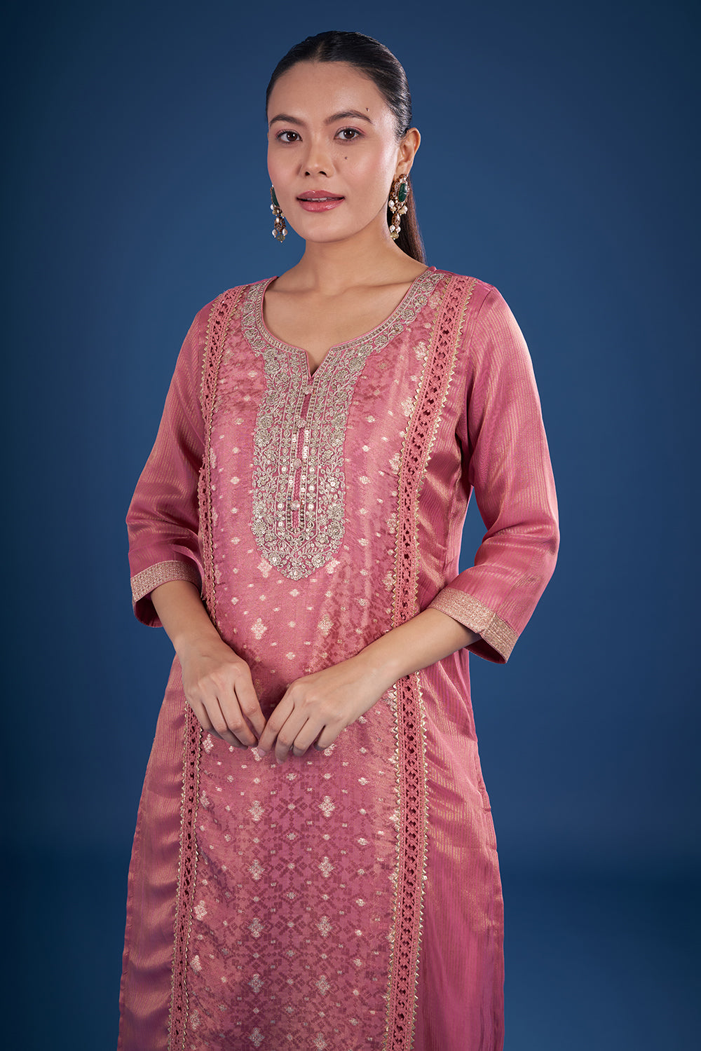 Onion Pink Chanderi Silk Kurta Set with Zari Embroidery