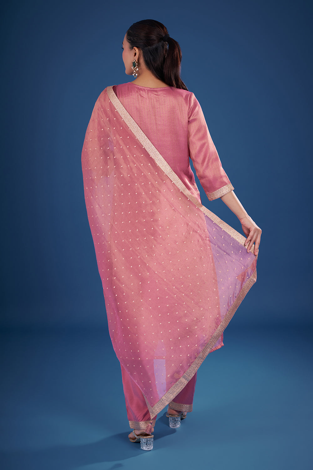 Onion Pink Chanderi Silk Kurta Set with Zari Embroidery