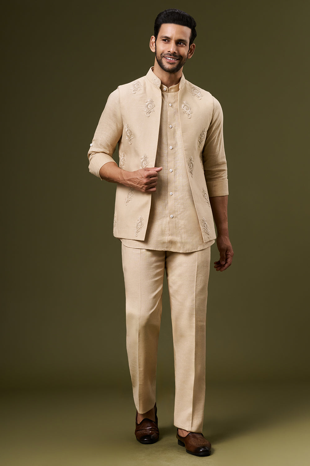 Sand Beige Linen Embroidered Bundi Set with Thread Work
