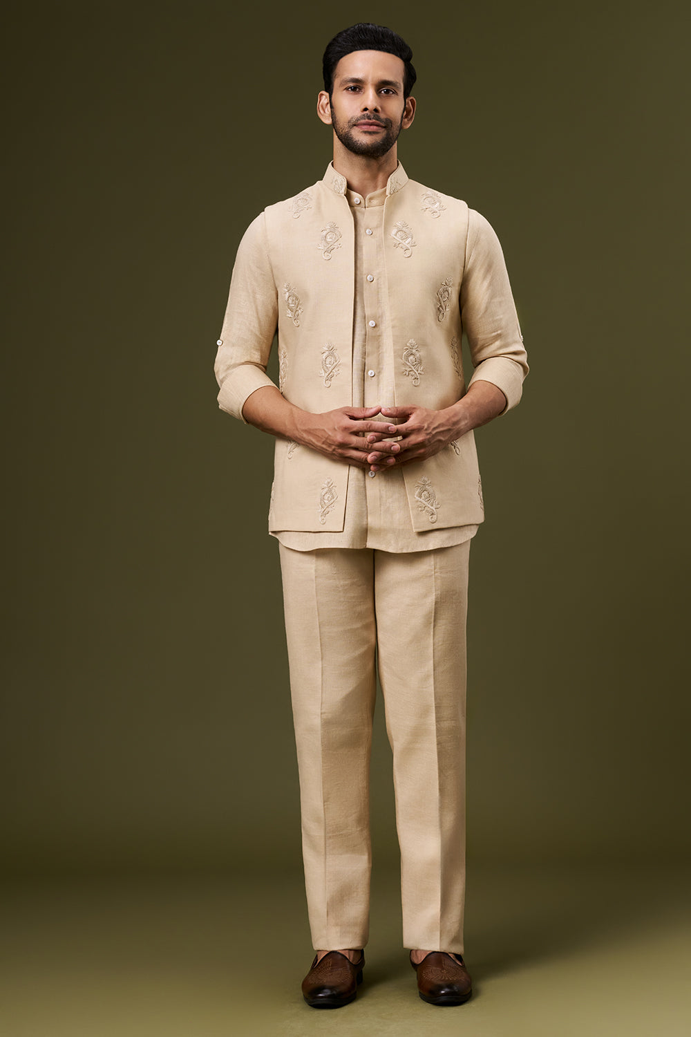 Sand Beige Linen Embroidered Bundi Set with Thread Work
