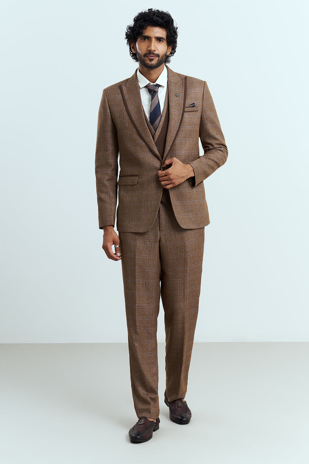 Warm Brown Textured Three-Piece Men's Suit Set