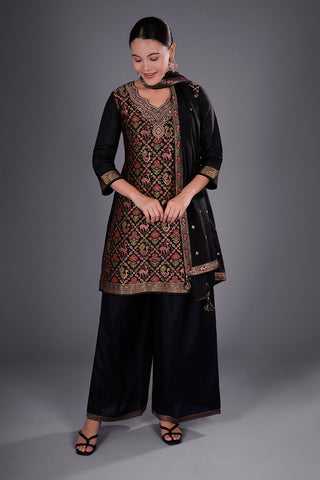 Black Banarasi Multicolour Short Kurta Set with Zari Embroidery