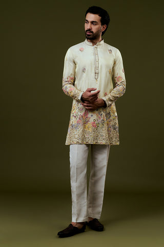 Cream Embroidered Kurta with Buti Accents