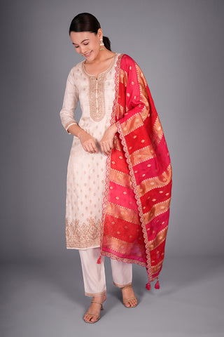 Ivory Zari Buti Kurta Set with Gold Zari Work and Scalloped Borders