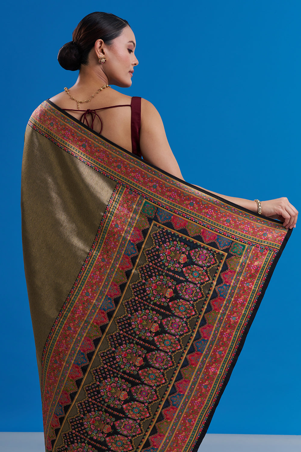 Multi-Colored Banarasi Silk Floral Print Saree And Unstitched Blouse