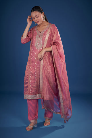 Onion Pink Chanderi Silk Kurta Set with Zari Embroidery