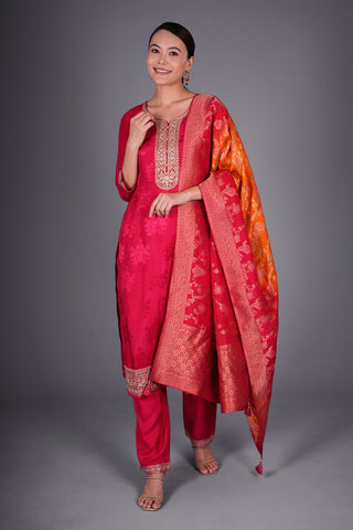 Rani Pink Jacquard Kurta Set with Light Gold Zari Embroidery
