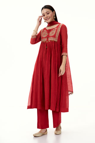 Red Mul Cotton Suit with Zari Work and Tassels